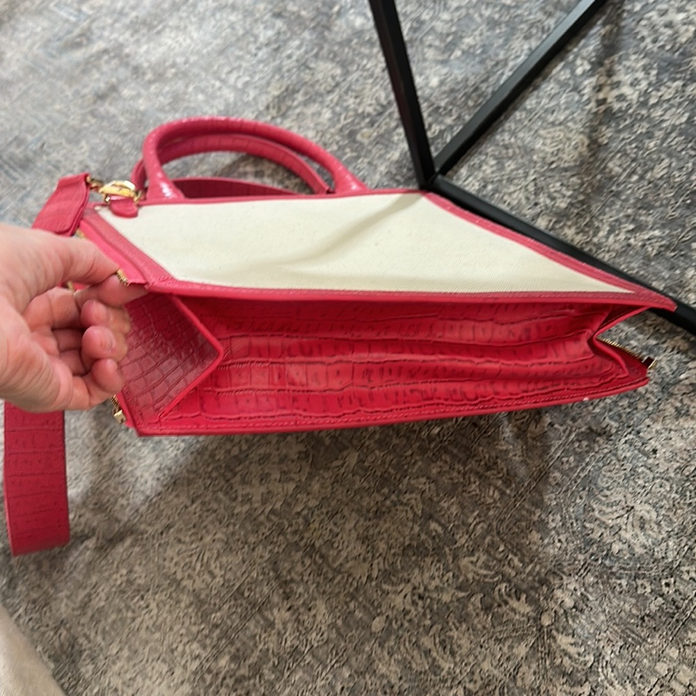 Neely & Chloe Monday Tote - Picture 7 of 11